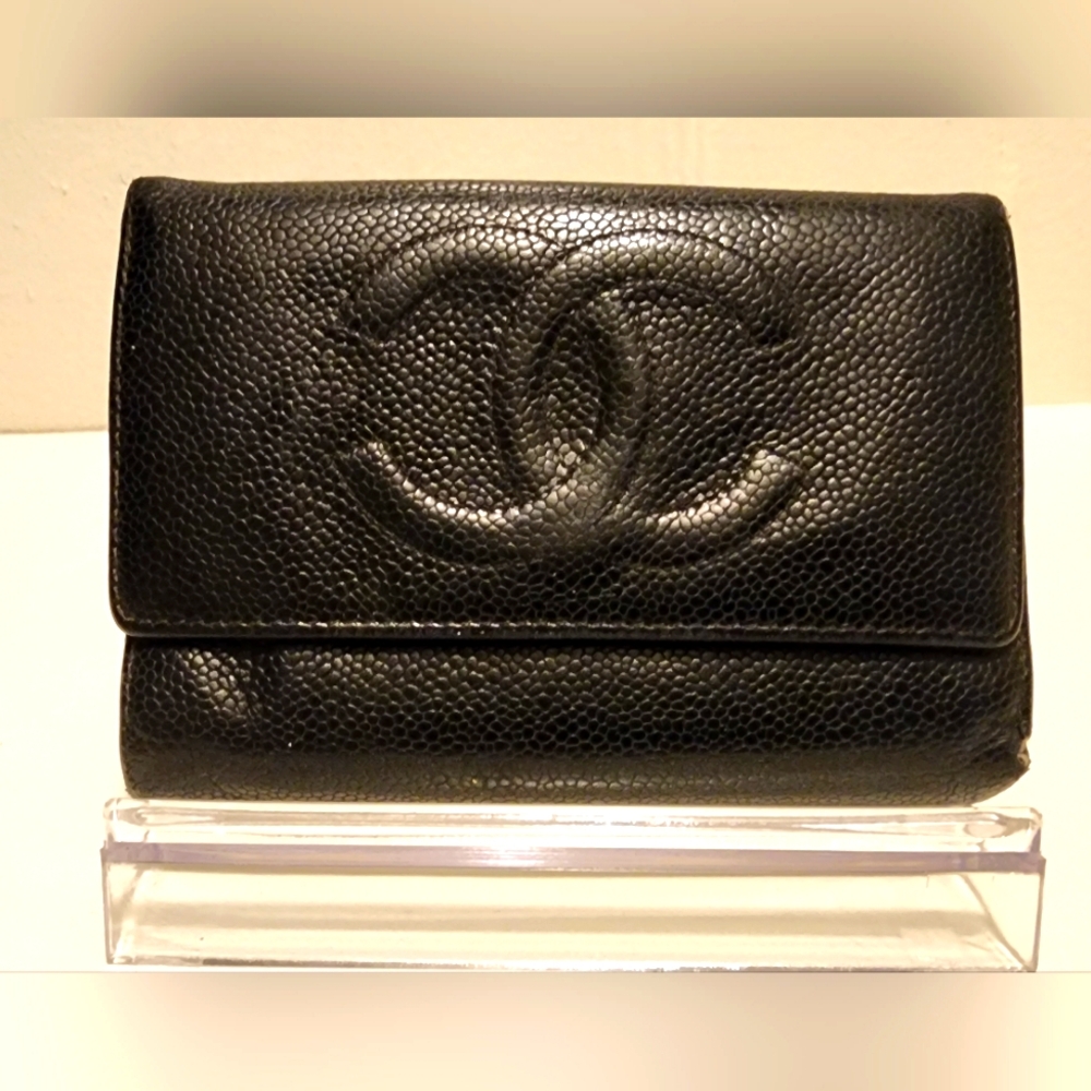 Chanel CC Caviar Leather Wallet Medium - black